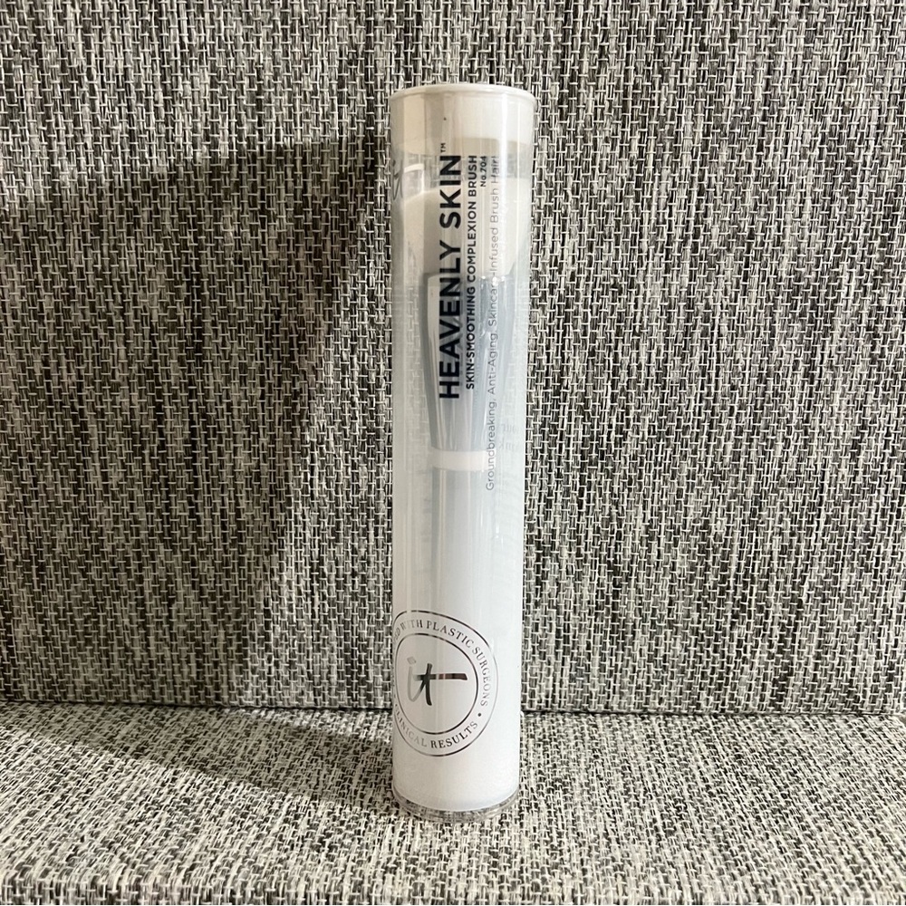 It Cosmetics Heavenly Skin Complexion Brush
